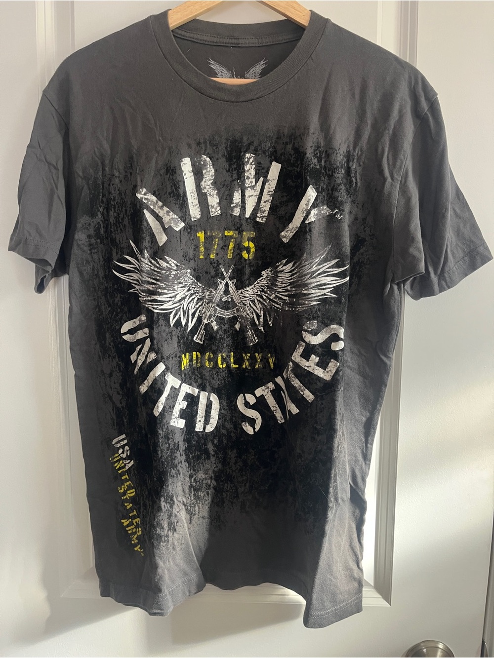 Men's Black 'Army United States' Short Sleeve Graphic Tee